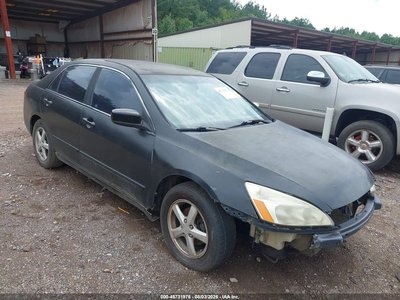 1HGCM564X5A****** 2005 Honda Accord