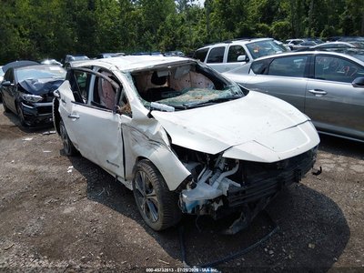 1N4AZ1CP7JC****** 2018 Nissan Leaf