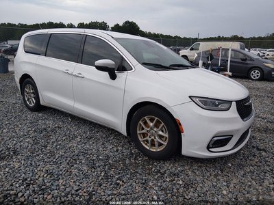 2C4RC1BG3PR****** 2023 Chrysler Pacifica