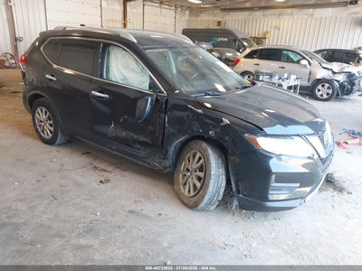 JN8AT2MV0JW****** 2018 Nissan Rogue
