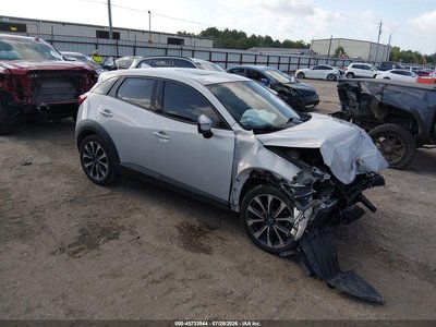 JM1DKFC71K1****** 2019 Mazda CX-3