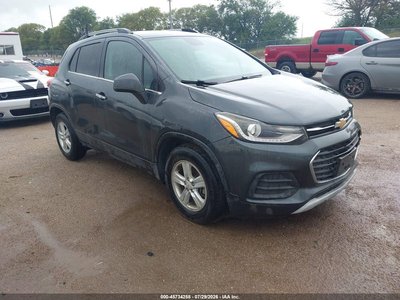 KL7CJLSB3JB****** 2018 Chevrolet Trax