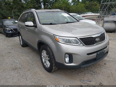 5XYKT4A73EG****** 2014 Kia Sorento
