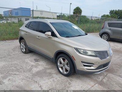 5LMCJ1C96HU****** 2017 Lincoln MKC