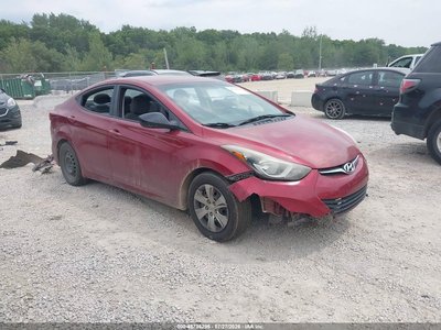 5NPDH4AE3GH****** 2016 Hyundai Elantra