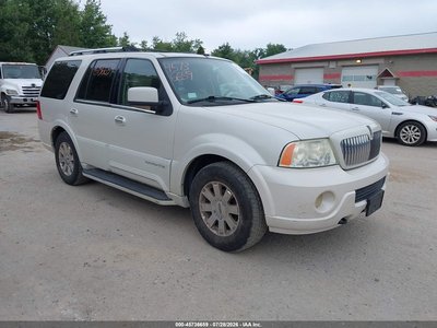 2004 Lincoln Navigator