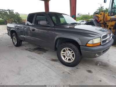 1D7GL32KX4S****** 2004 Dodge Dakota
