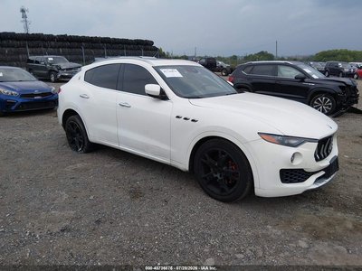 ZN661XUL8HX****** 2017 Maserati Levante