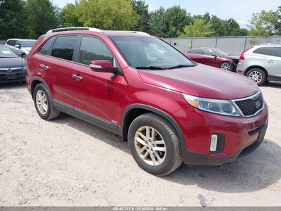 5XYKTCA67EG****** Salvage and Wrecked 2014 Kia Sorento in Portage