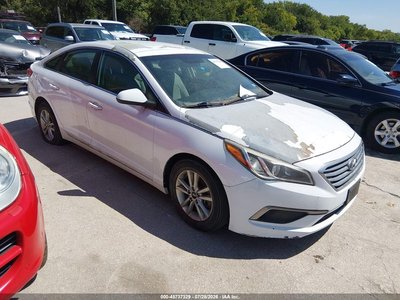 5NPE24AF4HH****** 2017 Hyundai Sonata