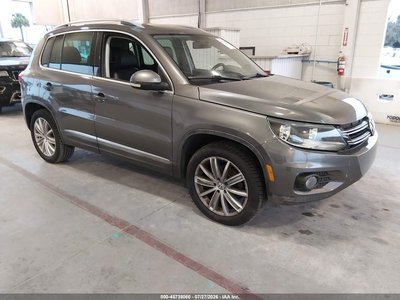 WVGAV7AX7CW****** 2012 Volkswagen Tiguan