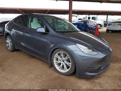 7SAYGDEE0NF****** 2022 Tesla Model Y