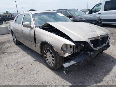 2006 Lincoln Town Car