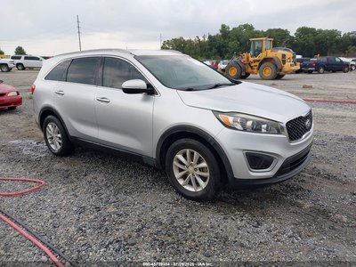 5XYPG4A3XJG****** 2018 Kia Sorento
