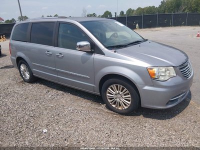 2C4RC1JG9GR****** 2016 Chrysler Town & Country