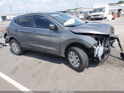 JN1BJ1CR3HW****** 2017 Nissan Rogue Sport