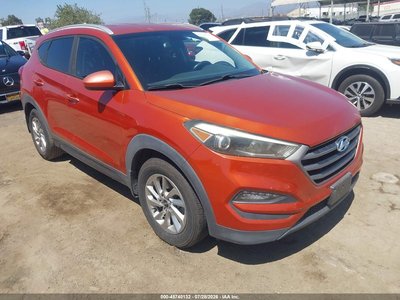 KM8J33A46GU****** 2016 Hyundai Tucson