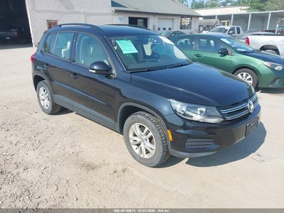WVGBV7AX2GW****** 2016 Volkswagen Tiguan