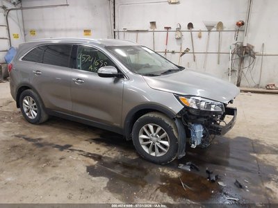 5XYPGDA37JG****** 2018 Kia Sorento
