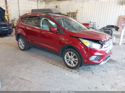 1FMCU9GD2JU****** 2018 Ford Escape