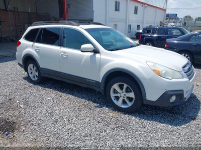 4S4BRBKC9D3****** 2013 Subaru Outback