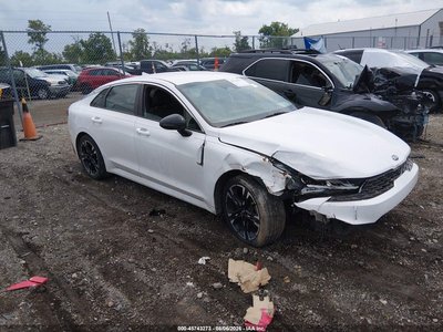 5XXG64J2XMG****** 2021 Kia K5