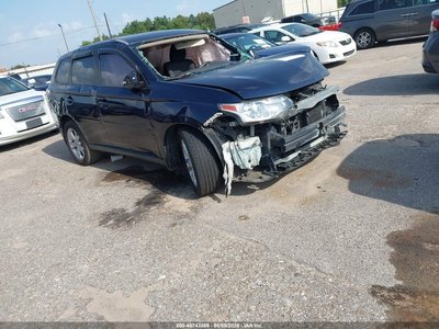 JA4AD3A34EZ****** 2014 Mitsubishi Outlander