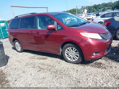 5TDYK3DC1DS****** 2013 Toyota Sienna