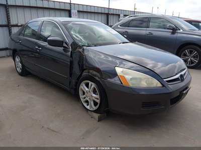 1HGCM56847A****** 2007 Honda Accord