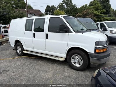 1GCWGAFG2J1****** 2018 Chevrolet Express