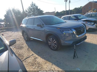 2022 Nissan Pathfinder