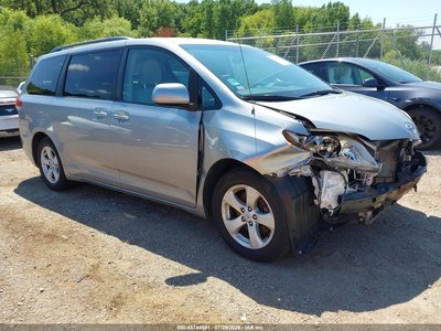 5TDKK3DC9CS****** 2012 Toyota Sienna