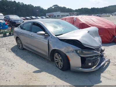 1C3CCCAB5FN****** 2015 Chrysler 200