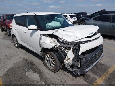 KNDJ23AU6M7****** 2021 Kia Soul