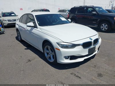 WBA3C1C54EK****** 2014 BMW 3 Series