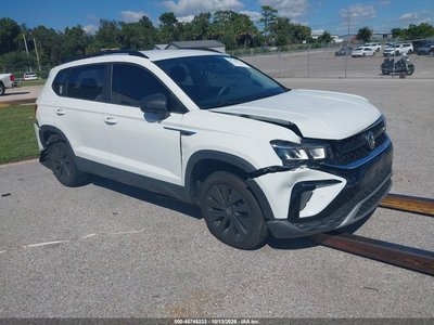 3VVCX7B24NM****** 2022 Volkswagen Taos