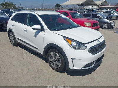 KNDCB3LC1K5****** 2019 Kia Niro