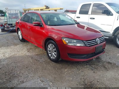 1VWAS7A38FC****** 2015 Volkswagen Passat