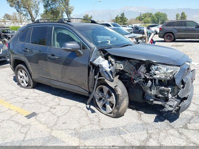 JTMW1RFV2KD****** 2019 Toyota RAV4