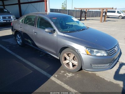 1VWBP7A39DC****** 2013 Volkswagen Passat
