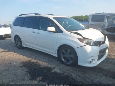 5TDXK3DC9ES****** 2014 Toyota Sienna