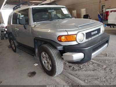 JTEBU11FX70****** 2007 Toyota FJ Cruiser
