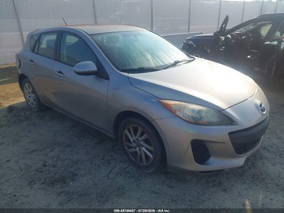 JM1BL1LP2D1****** Salvamento y Destrozados 2013 Mazda 3 en Raleigh