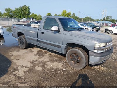 1GCEK14TXYE****** 2000 Chevrolet Silverado 1500