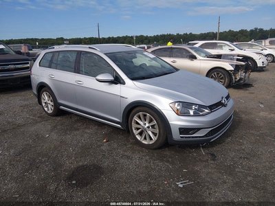 3VWH17AUXHM****** 2017 Volkswagen Golf Alltrack