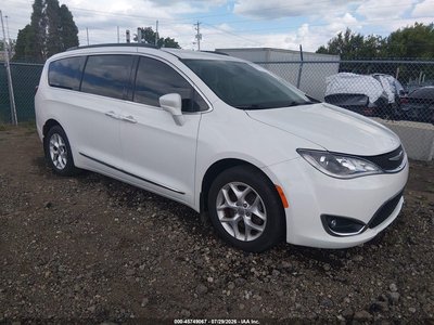 2C4RC1BGXHR****** 2017 Chrysler Pacifica