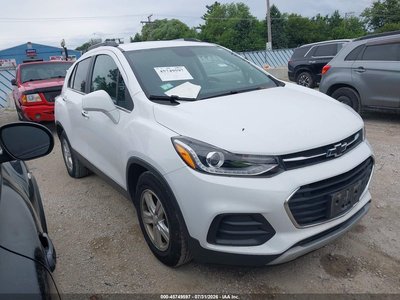 3GNCJLSB2LL****** 2020 Chevrolet Trax