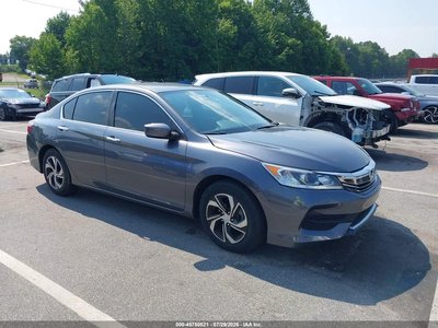 1HGCR2F32HA****** 2017 Honda Accord