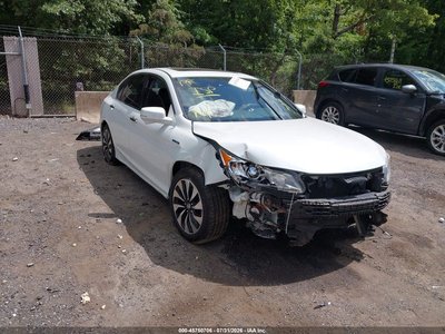 JHMCR6F58HC****** 2017 Honda Accord