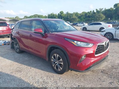 5TDGZRAH2LS****** 2020 Toyota Highlander